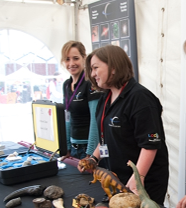 Vaness and Charlotte with D2E resources, ready fir the first visitors on Sunday